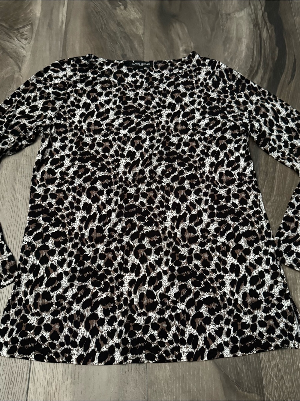 Mario Serrani Black & White Animal Print Long-Sleeve Top Small